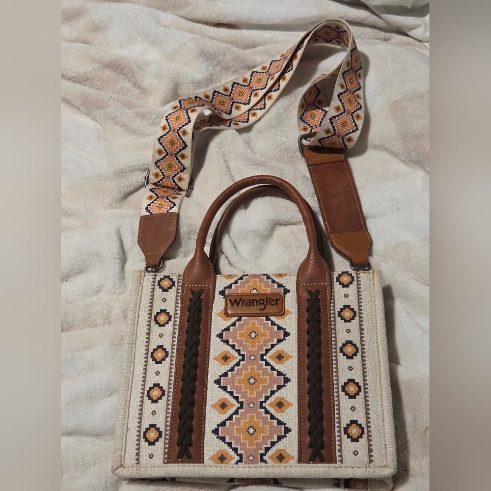 Wrangler Geometric Tan and Brown Shoulder Bag